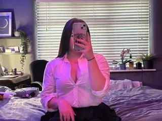 Streamate Adult Webcams of MiriXxX