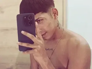 Streamate Adult Video Chat of DaveHottx