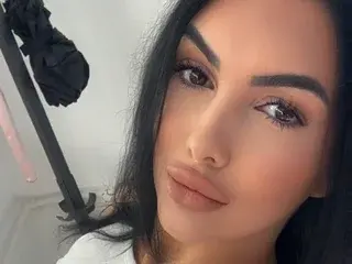 Streamate Adult Webcam of AliraNightvale