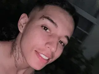 Streamate Live Sex Cam of NoahThomsonX