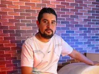 Streamate Adult Webcam of HaraldTurner