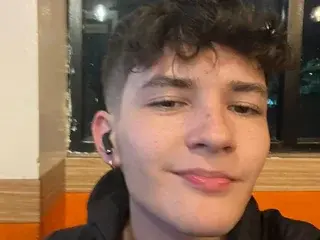 Streamate Free Porn Cam of trevor_mob
