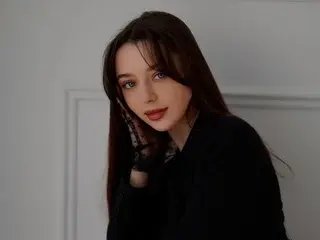 Streamate Sex Chat of Dinara_Betri