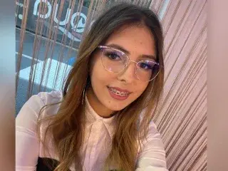 Streamate Live Porn of ADELLYINN