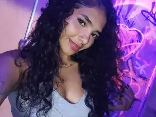 Streamate Free Porn Cam of ScarlettPearls