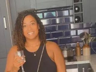Streamate Nude Webcam of CurlyBrown22