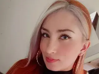 Streamate Watch Live Sex Cams of Ninablaze27