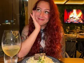 Streamate Live Sex Cam of spicyspiders21