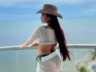 Streamate Live Porn of Ema_Jones