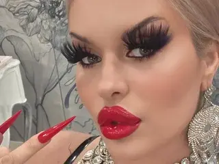 Streamate Live Sex of DiamondDollXX