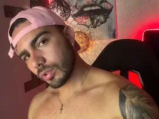 Streamate Sex Cam of hairyboyx