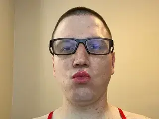 Streamate Sex Cam of SubmissiveWhore