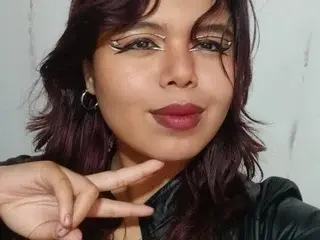 Streamate Free Live Porn of CamileDumont22