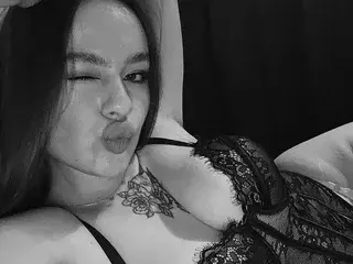 Streamate Live Sex Cam of ItsSonya