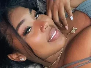 Streamate Free Porn Cam of HilaryWilsonn