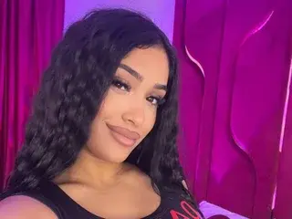 Streamate Adult Webcams of Kira_Krush