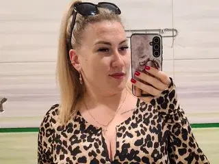 Streamate Watch Live Sex Cams of ForbiddenTouchX