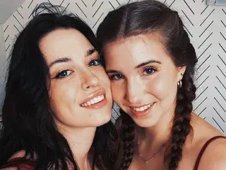 Streamate Best live sex cam show of HannahCloe
