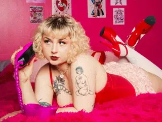 Streamate Watch Live Sex Cams of Valthepinup
