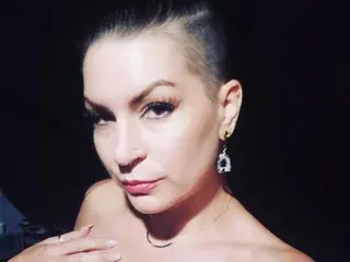 Streamate Nude Webcam of TheLadyKatrina