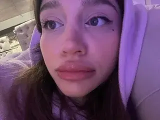 Streamate Live Sex Cam of NatallieLynn