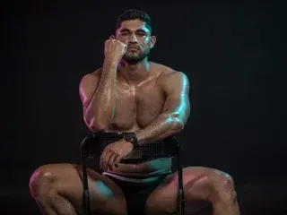 Streamate Live Sex Cam of Tonyyprice18