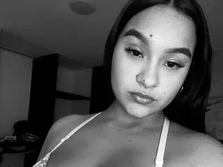 Streamate Private Sex Chat of Kattymiller18