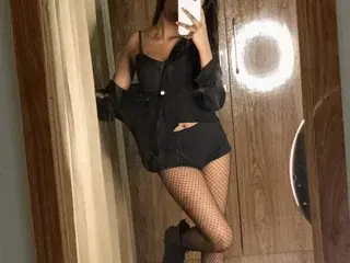 Streamate Free Porn Cam of ShanayaKapoor