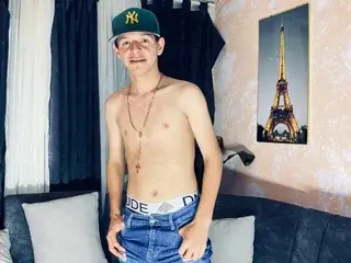 Streamate Live Sex of tonnyD