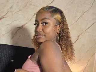 Streamate Best Webcam of erika_lyrics