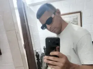 Streamate Sex Chat of Cris_Lacobra