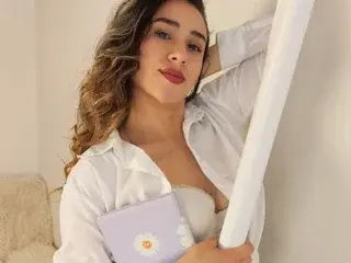 Streamate Sex Cam of Ximena19