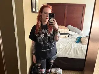 Streamate Live Porn of SinnamonSiren369