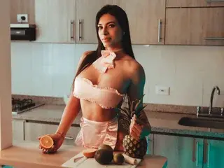 Streamate Adult Webcam of YelinaMontana