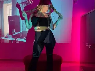 Streamate Live Sex of Xrenatablu