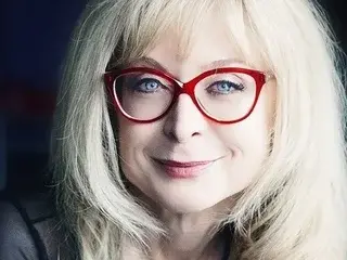 Streamate Sex Cam of NinaHartley