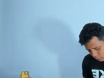 Stripchat Sex Cam of Alejandro_and_Deiby