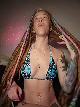 Stripchat Adult Webcam of LucidLucy