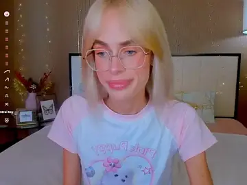 Stripchat Watch Live Sex Cams of bellatip