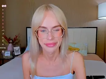 Stripchat Best live sex cam show of bellatip
