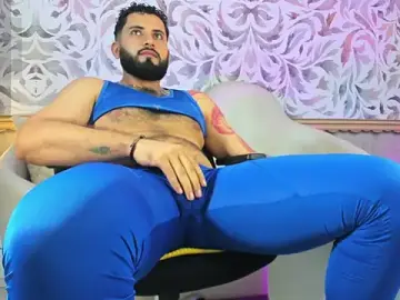 Stripchat Best live sex cam show of bear_mao_