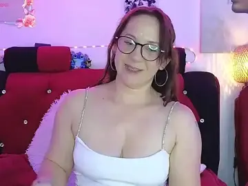 Stripchat Live Sex Cam of Sara_smitth