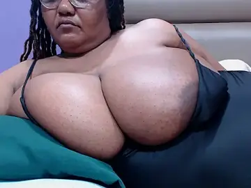 Stripchat Best live sex cam show of GiantTittts