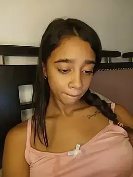 Stripchat Adult Webcams of Zoe_Sweett18
