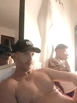 Stripchat Live Sex Cam of Loiroatv36