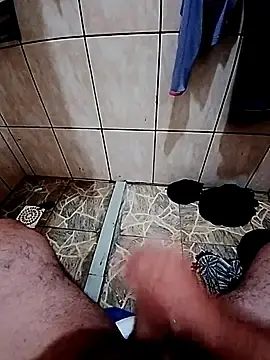 Stripchat Free Porn Cam of branquinho3
