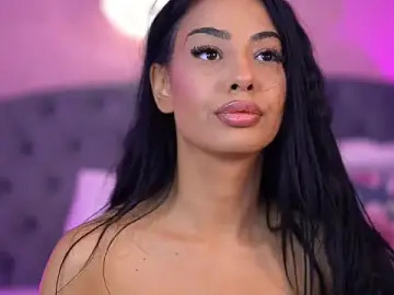 Stripchat Adult Webcams of ErinAzzaro