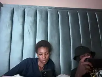 Stripchat Live Sex Cam of Sweet_monster36