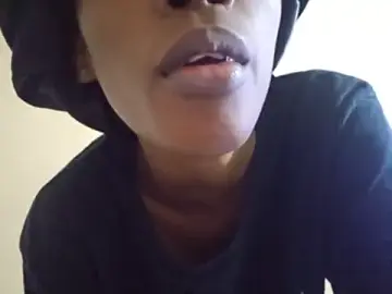 Stripchat Free Live Porn of Sweet_monster36
