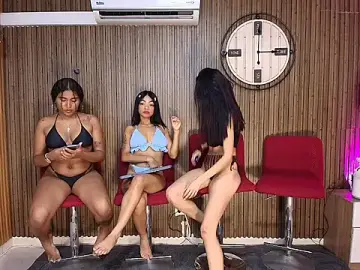Stripchat Best Webcam of canelasquirt